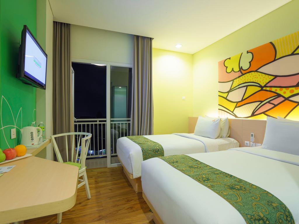 The Bountie Hotel And Convention Centre Sukabumi Buitenkant foto